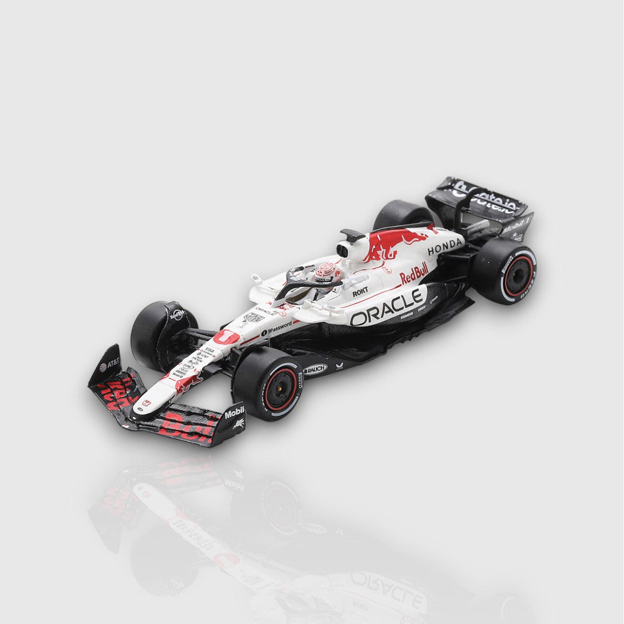 Bburago Max Verstappen Redbull Racing RB21 Japanese GP with Acrylic Box 1:43