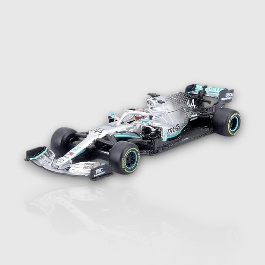 Lewis Hamilton Mercedes AMG F1 W10 with Acrylic Box 1:43