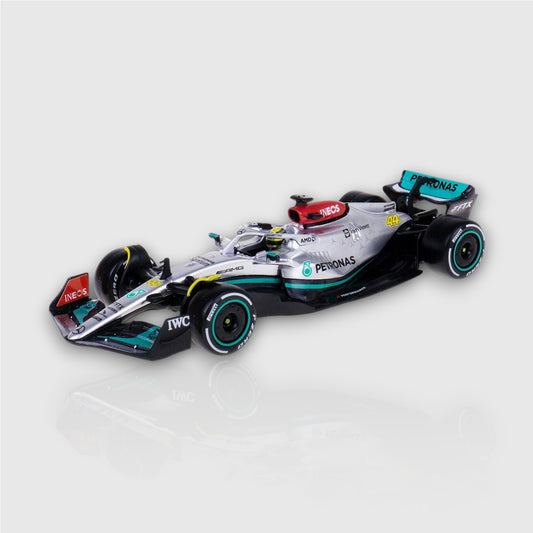Lewis Hamilton Mercedes AMG F1 W13 with Acrylic Box 1:43
