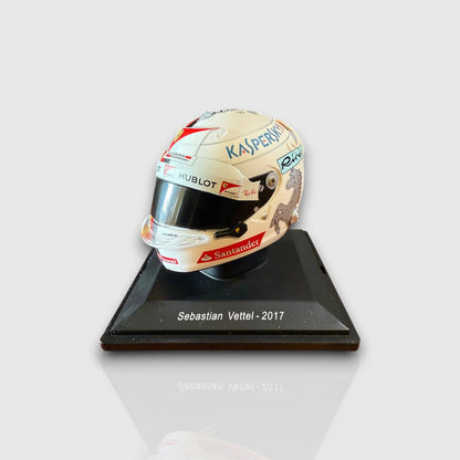 Sebastian Vettel Scuderia Ferrari 2017 Mini Helmet 1:5